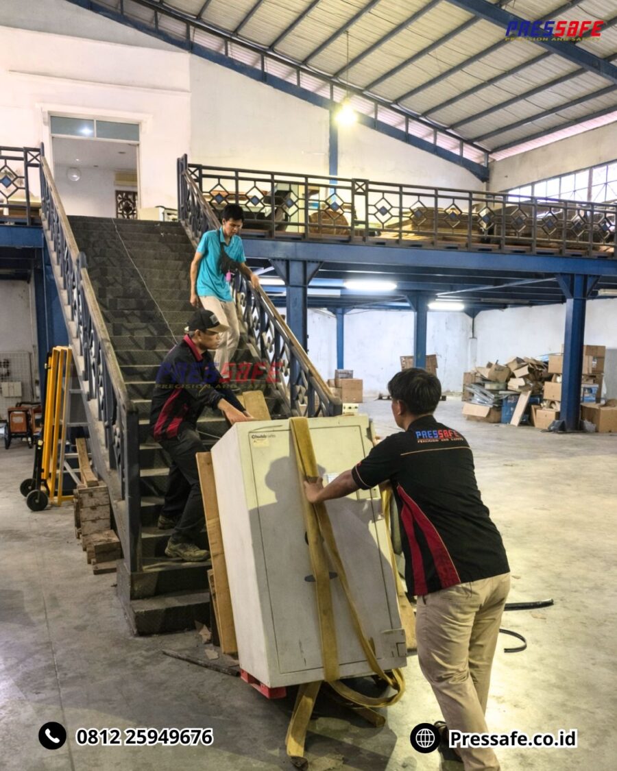 Layanan pindah brankas semua merk