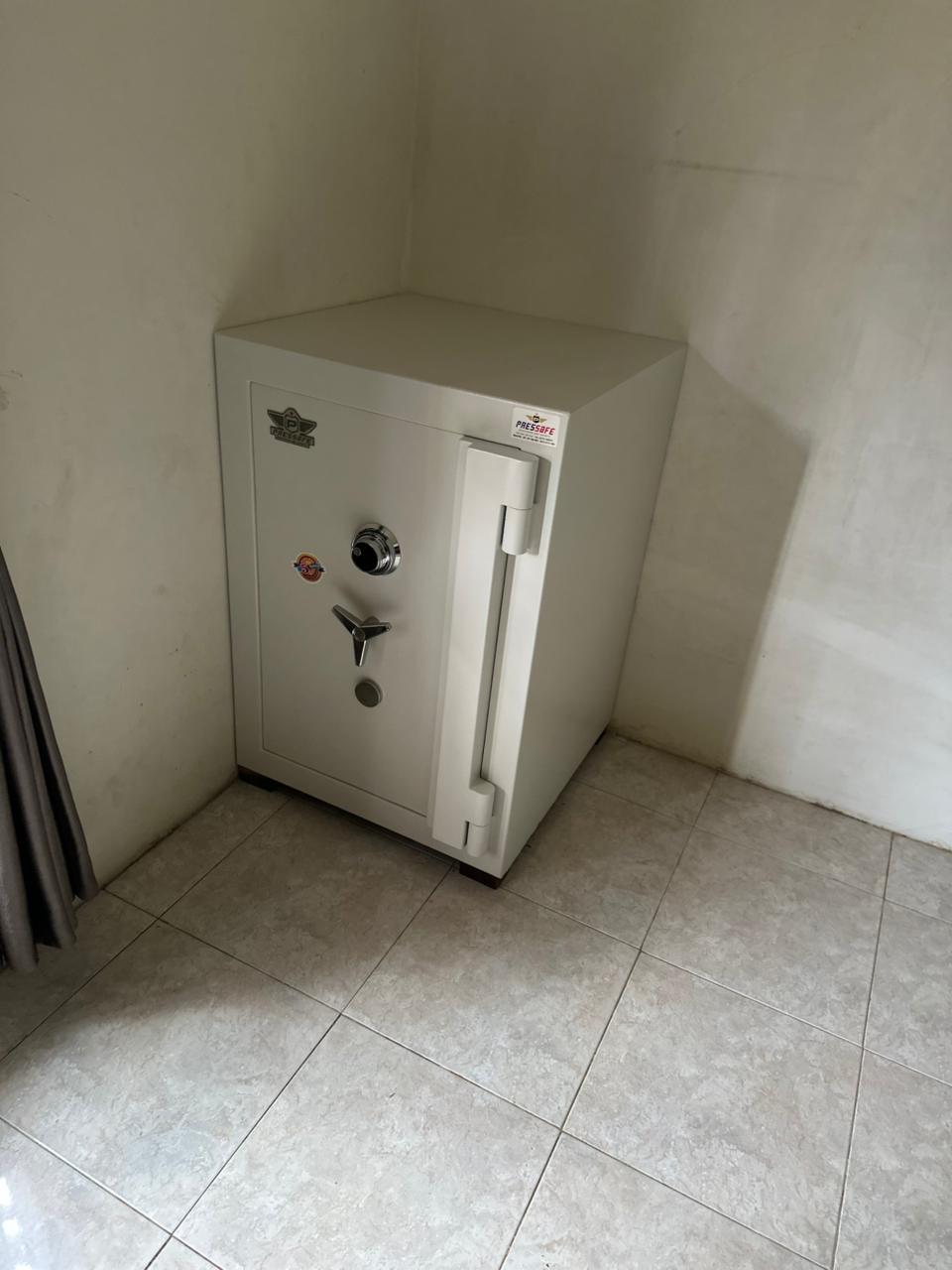 Jual Brankas Bergaransi