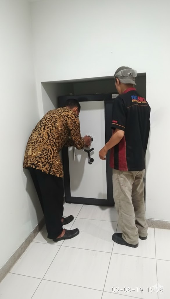 Toko jual brankas baru
