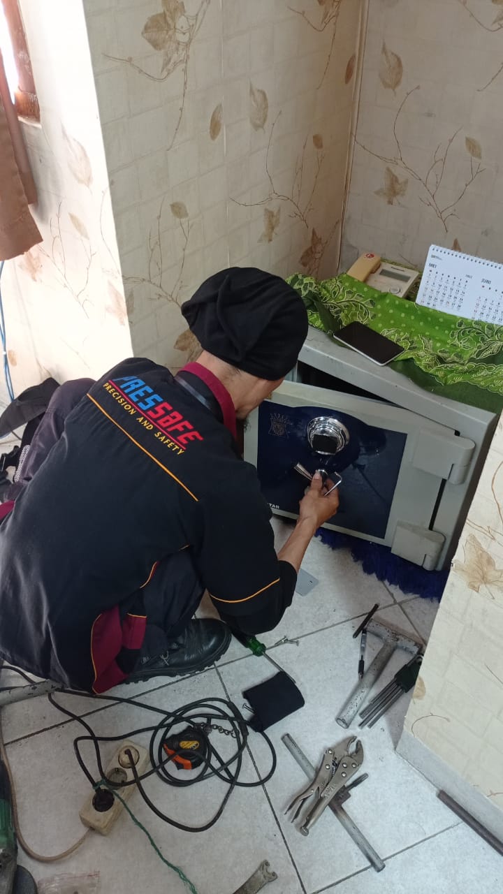 Jasa service brankas profesional