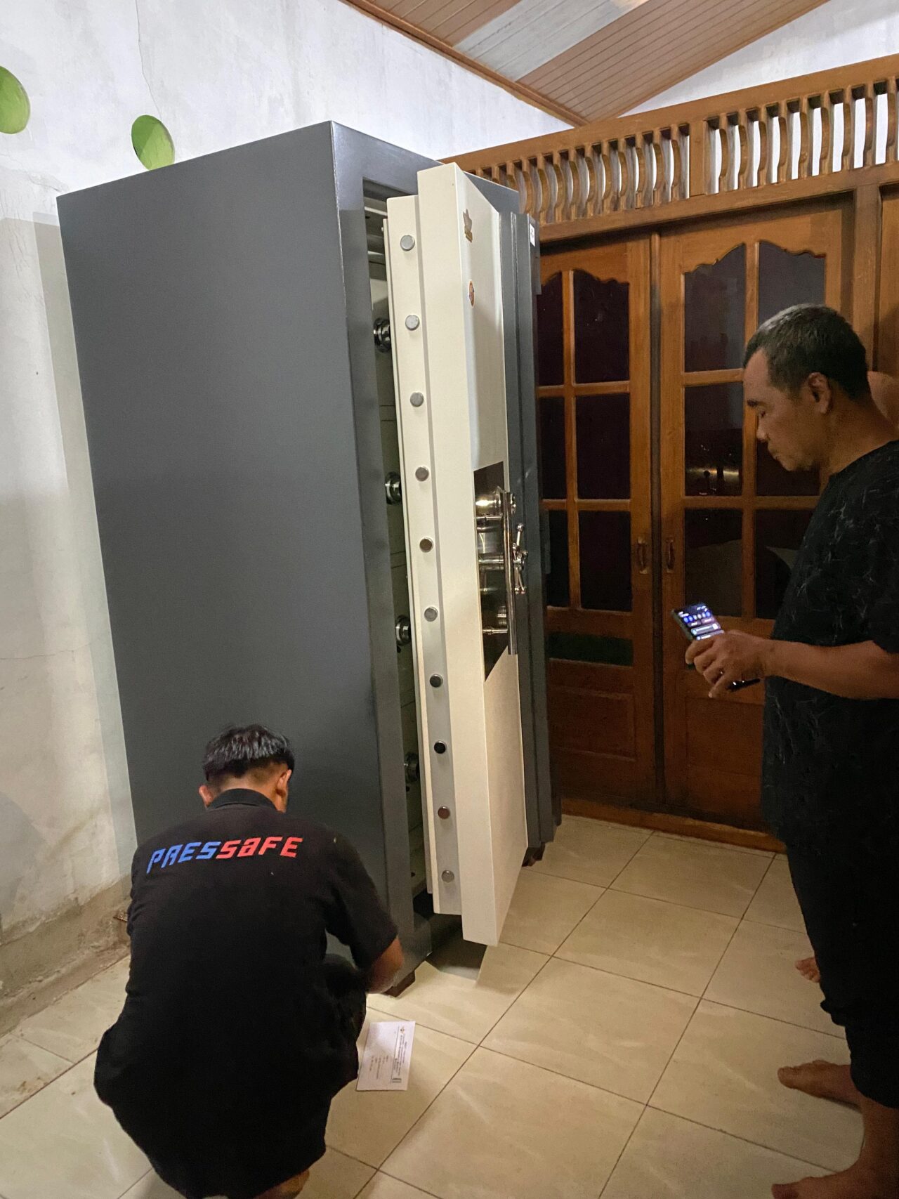 Jual brankas besar berkualitas