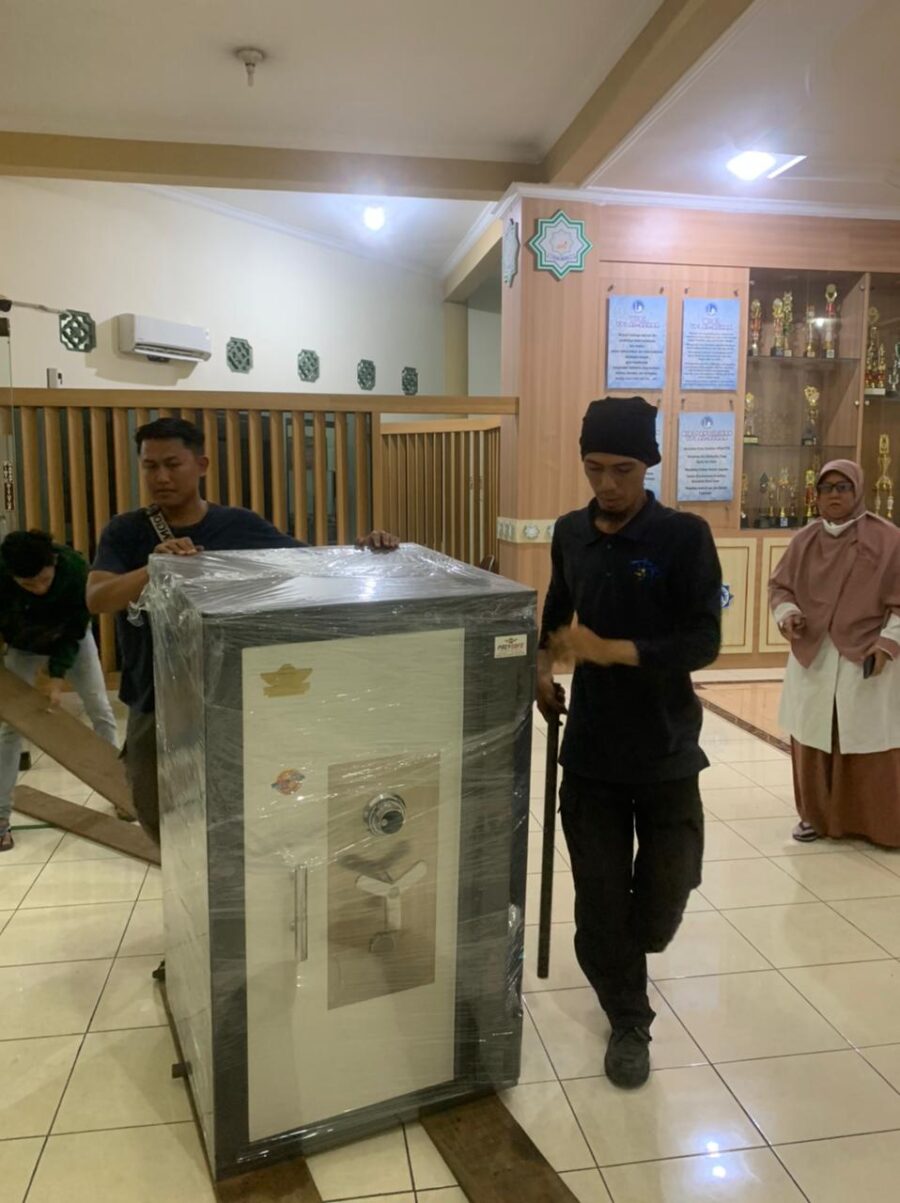 Jual brankas ukuran besar