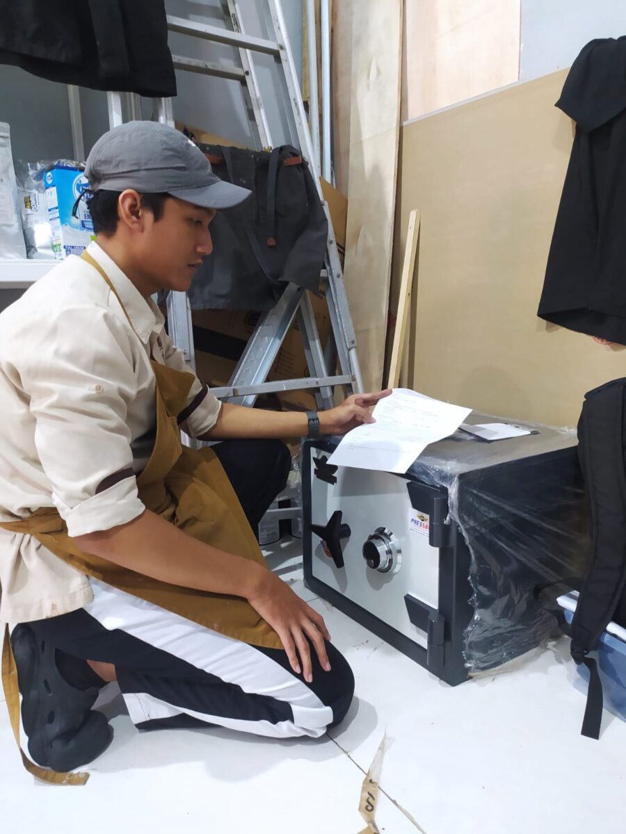 Jual brankas uang dan dokumen